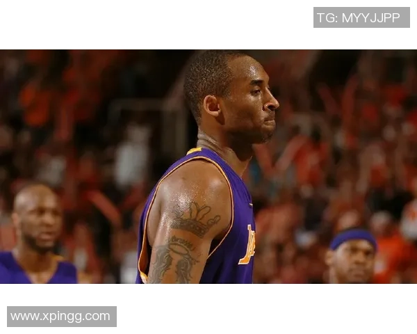 足球传奇科比在绿茵场上的精彩瞬间与不朽风采的完美展现