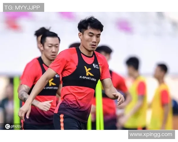 足球王淼的传奇之路：从草根少年到国家队明星的奋斗故事